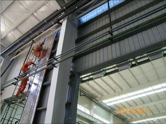 Q345 강철 골조 건물 110 밀리미터 Dia를 페인트를 칠하는 PVC 창문 알키드수지.